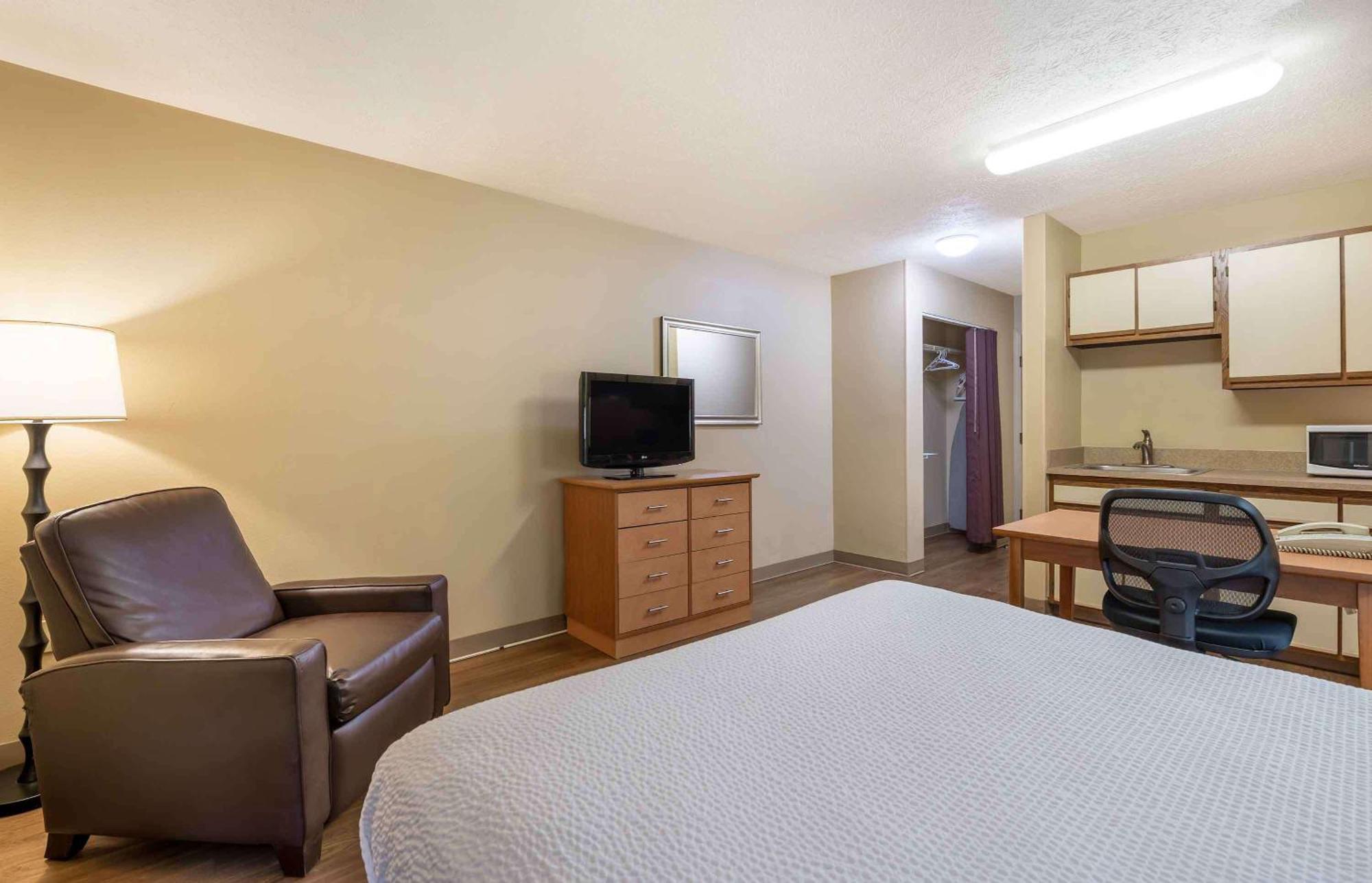Extended Stay America Select Suites - Indianapolis - North - Кармел Екстер'єр фото
